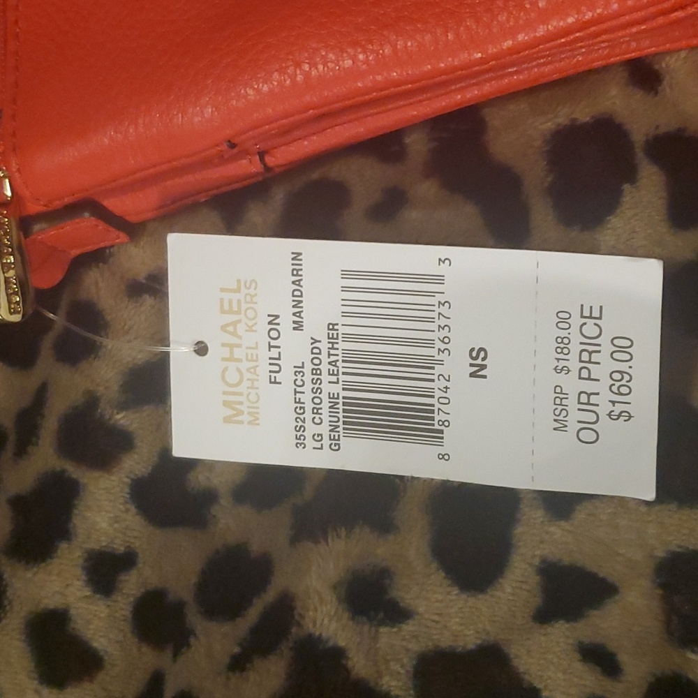 MK LG CROSSBODY PURSE - Picture 2 of 9